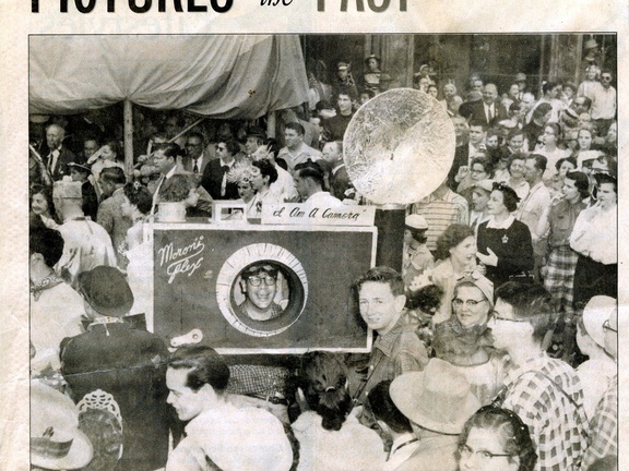 Viosca Bob I Am A Camera 1956 (1827 بازدید) Bob and business friends dress up for Mardi Gras. ca 1955-1957. Times Picayune. Viosca Bob I Am A Camera 1956