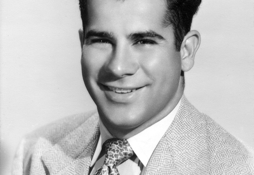 Bob Viosca portrait ca 1950 (1720 visits) Bob, probably after Tulane, possibly at Harvard.From Fay Viosca Martin Collection: FayViosca 210 Bob Viosca portrait ca 1950