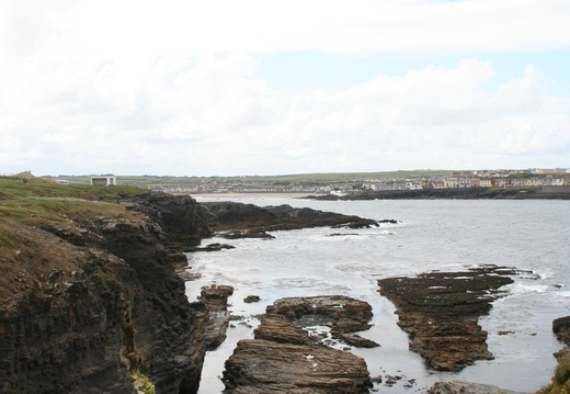 Cliffs at Kilkee Ireland (835 visits) Taken during Bob's trip to Ireland in August 2005 Cliffs at Kilkee Ireland