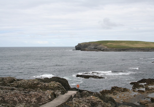 Cliffs at Kilkee Ireland (784 visits) Taken during Bob's trip to Ireland in August 2005 Cliffs at Kilkee Ireland